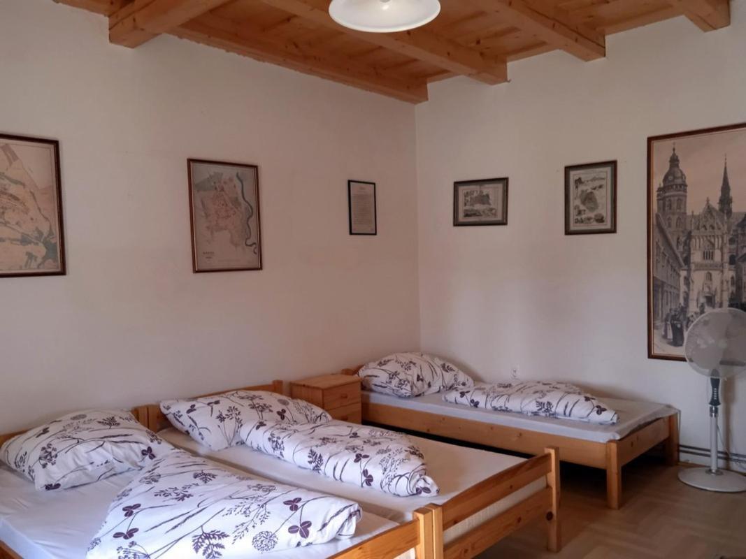 Isztimér Nagy-Magyarorszag Park Bed & Breakfast エクステリア 写真