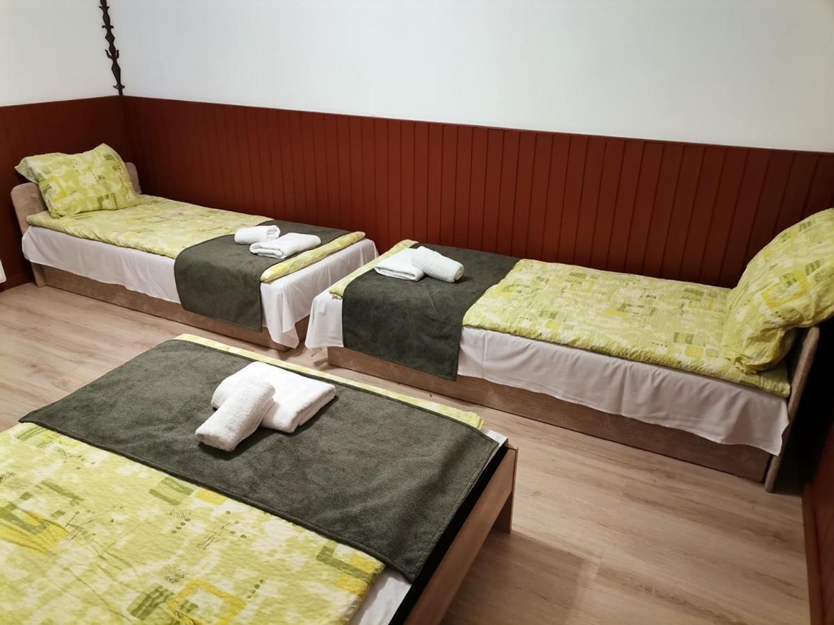 Isztimér Nagy-Magyarorszag Park Bed & Breakfast エクステリア 写真